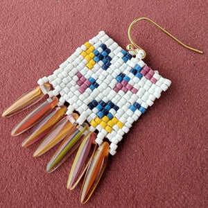 Square Stitch Folk Flower Earring<br>Mini Tutorial