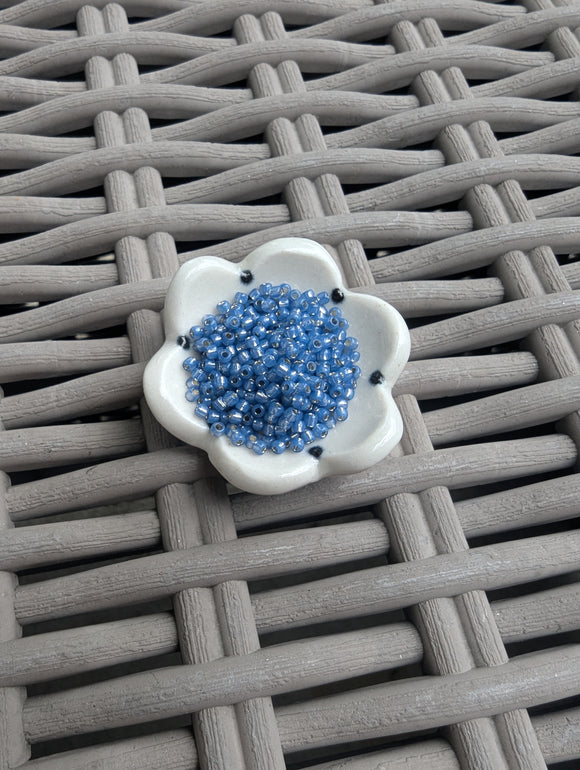 11/0-588A Denim Alabaster